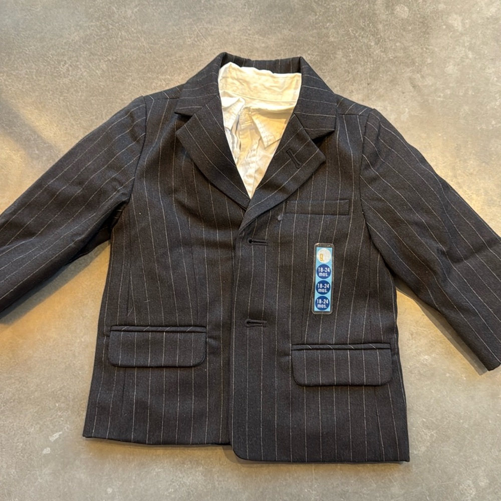 Adorable pinstripe blazer with white button down